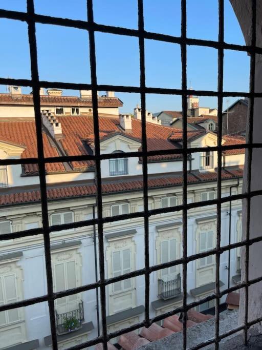 Piccola Mansardina Nel Cuore Di Torino Екстериор снимка